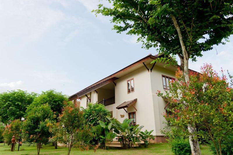 Teak Garden Resort, Chiang Rai Exterior foto