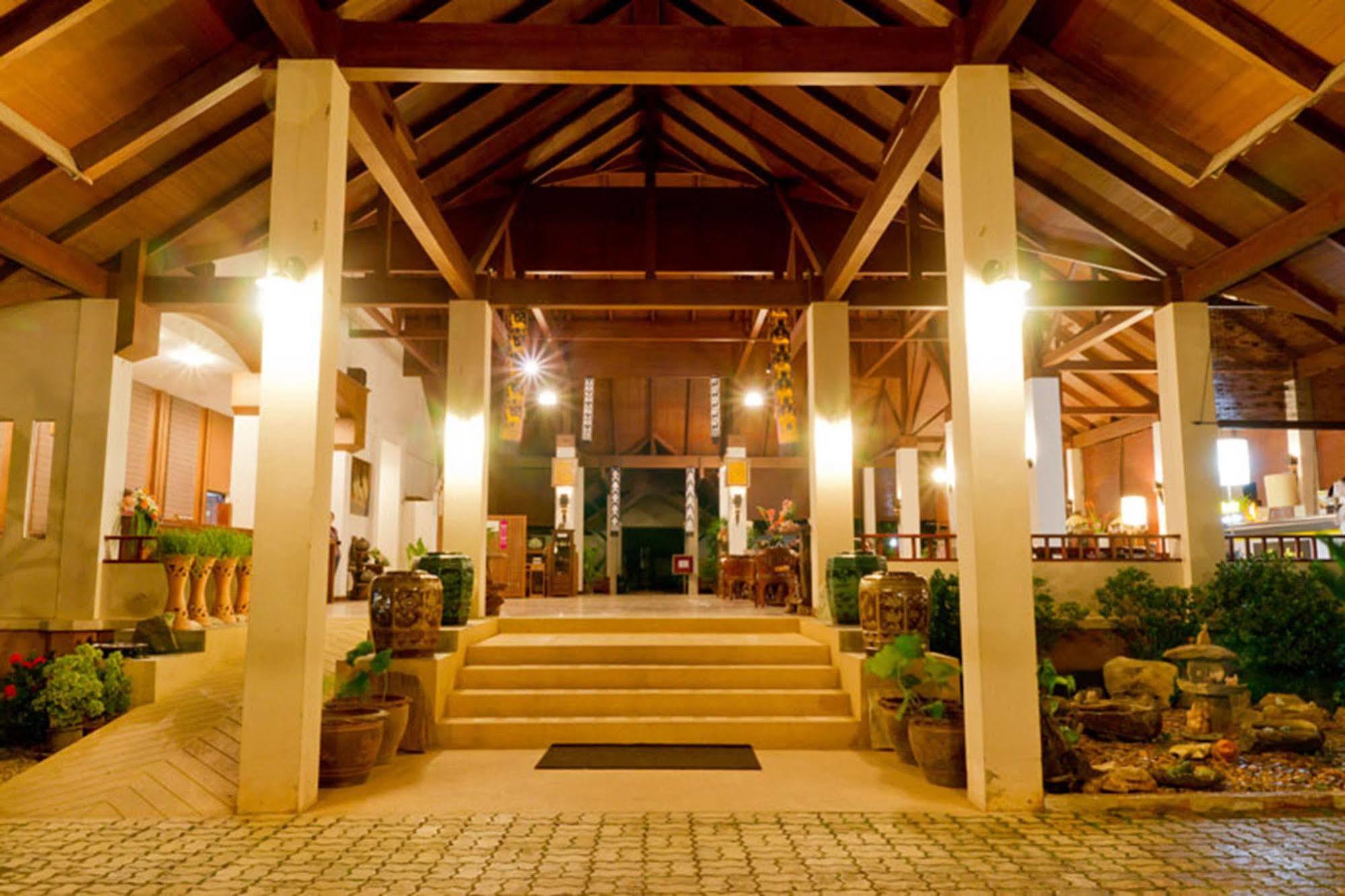 Teak Garden Resort, Chiang Rai Exterior foto